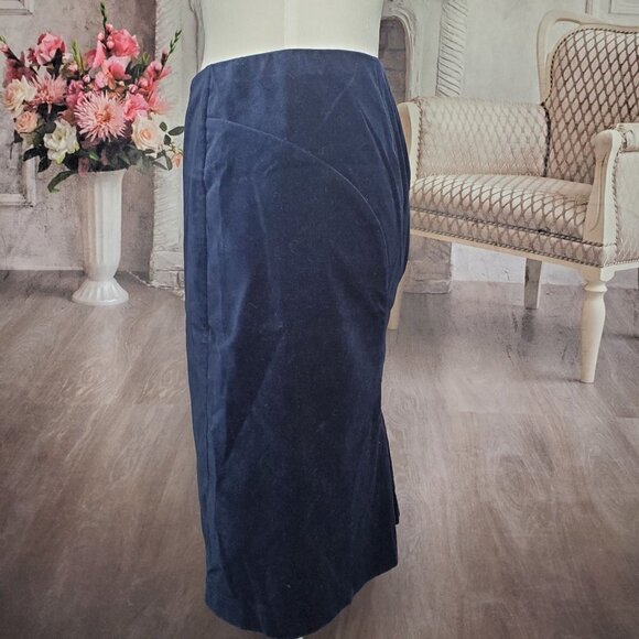 Ann Taylor Navy Blue Soft Velvet Lined Knee Length Pencil Skirt Size 4 - Picture 3 of 6